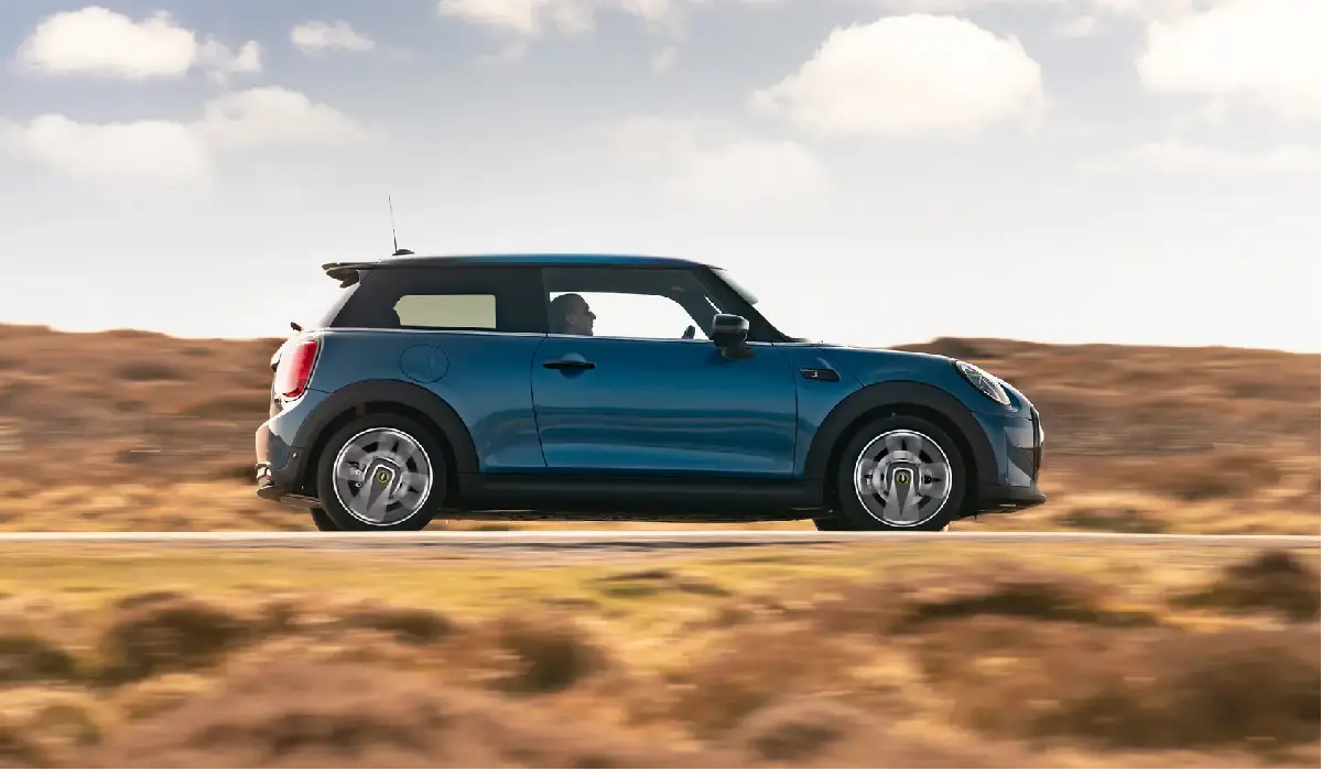 MINI - Cooper SE - Best Electric Hatchback Car Rentals - Best Electric Hatchback Preowned Car - Exclusive Concierge Club.webp